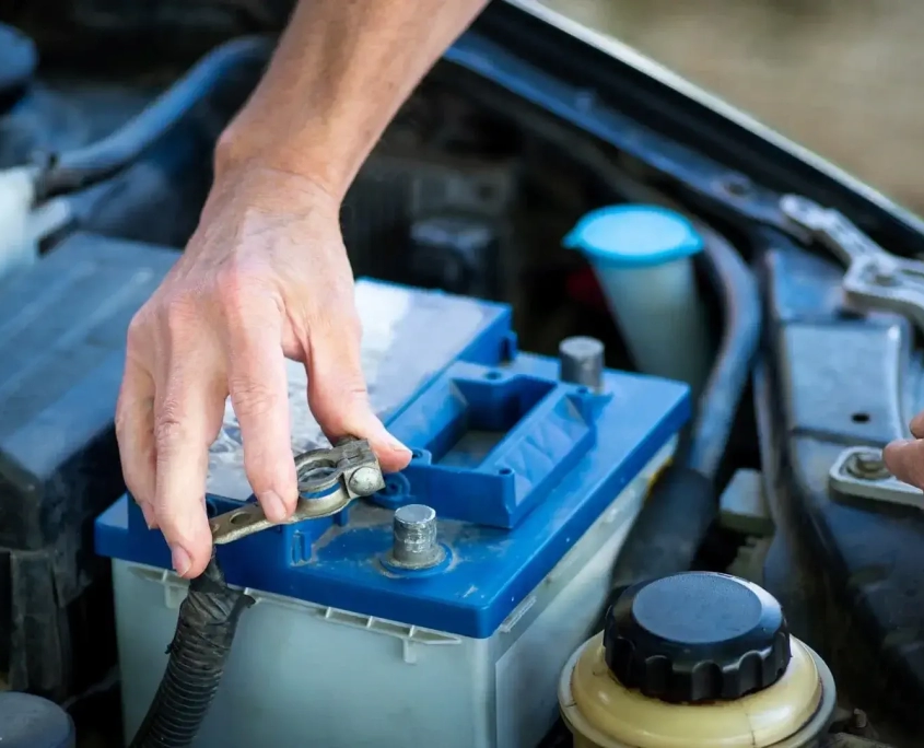 Marine battery vs car battery: pros & cons