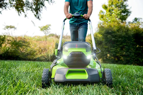 Lithium lawn mower battery